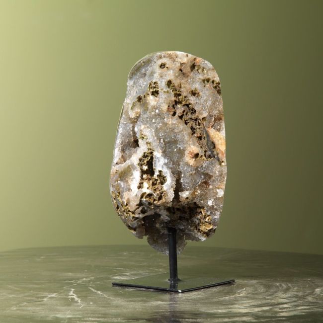 0005 Agate on Stand