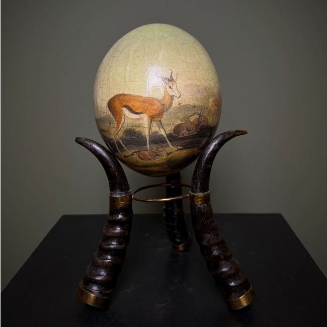 1330 Ostrich Egg